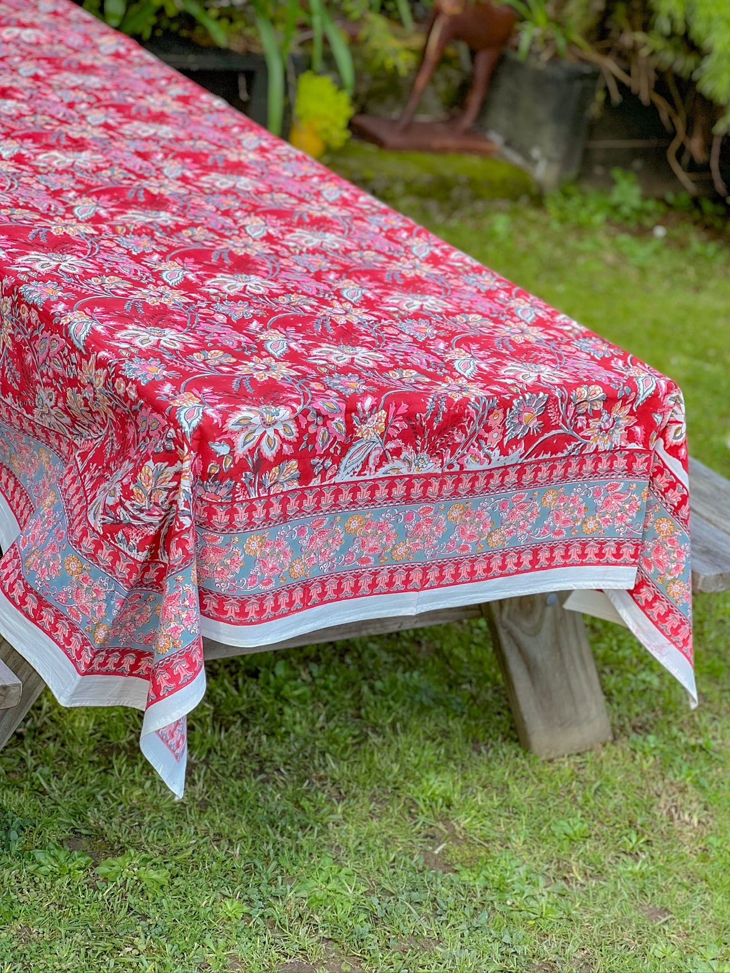 Table Cover 6 Seater - Red Flora