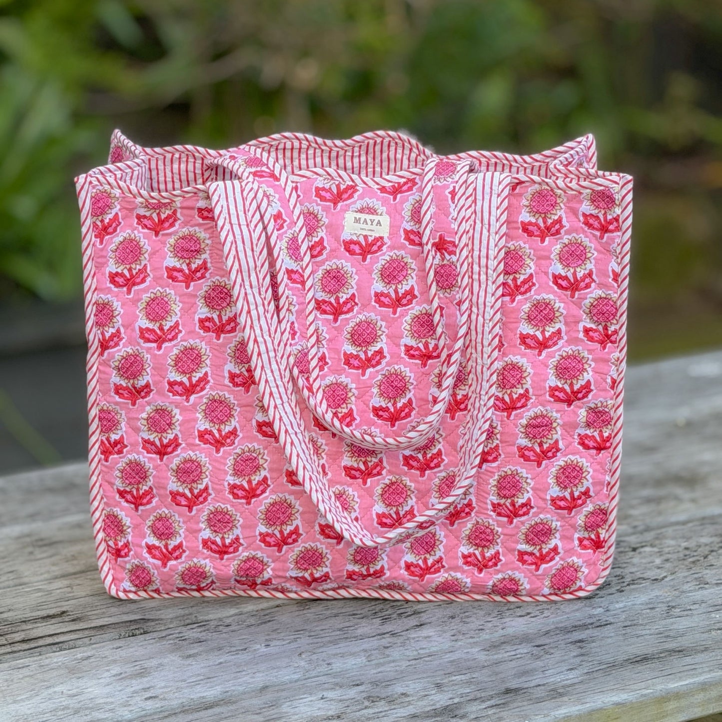 Reversible Scallop Tote - Rose Poppy