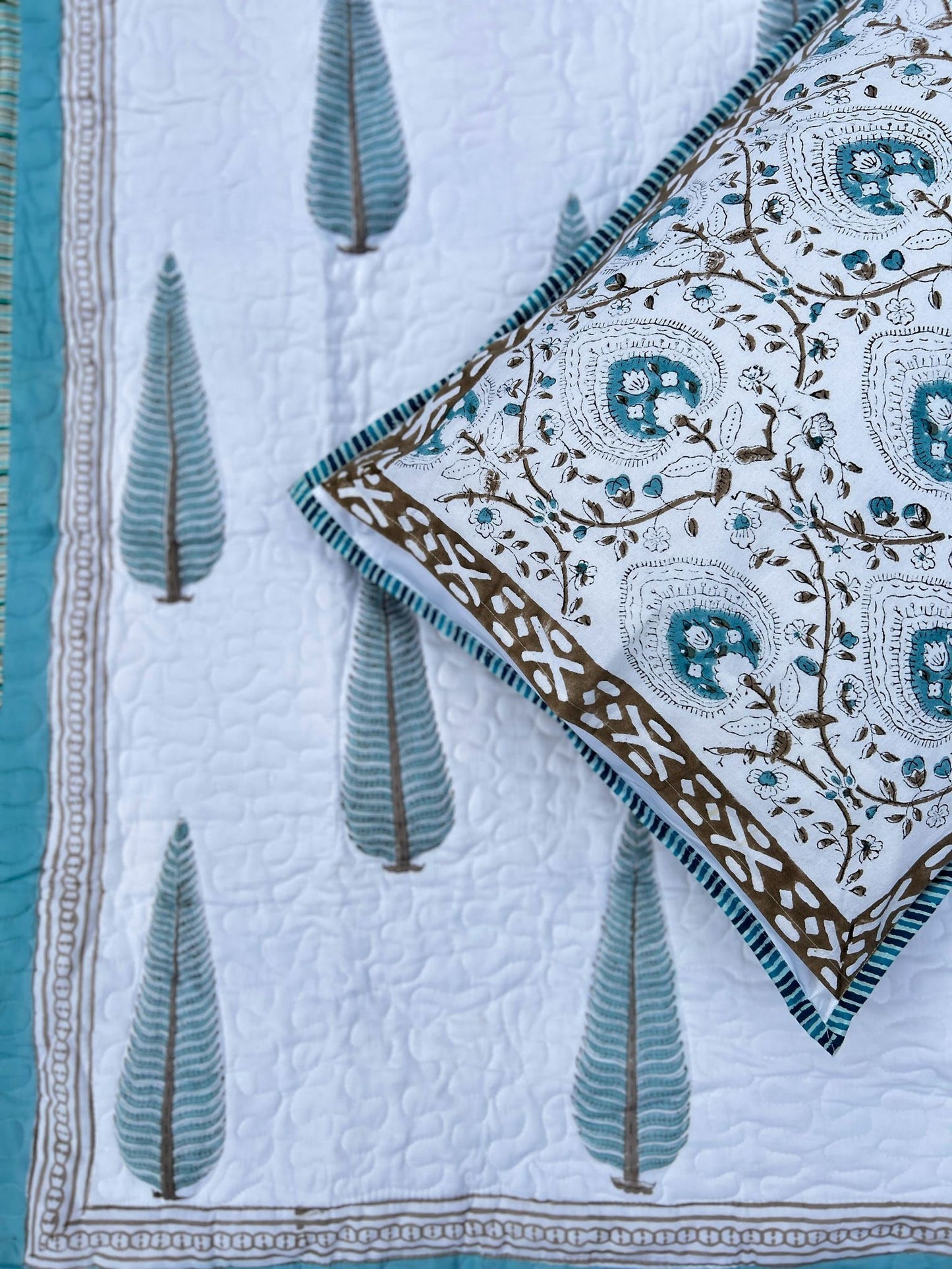 Reversible bedspread - Bagh Blue