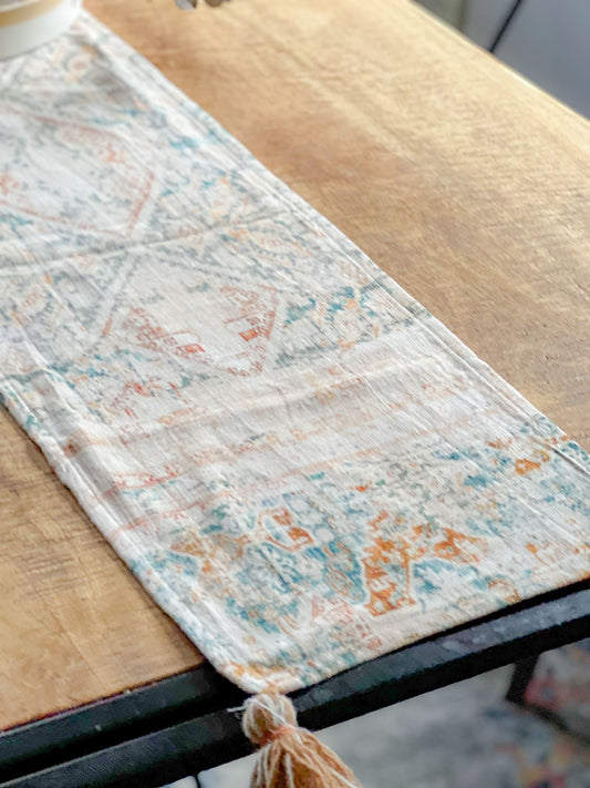 Vintage Table Runner - Beige