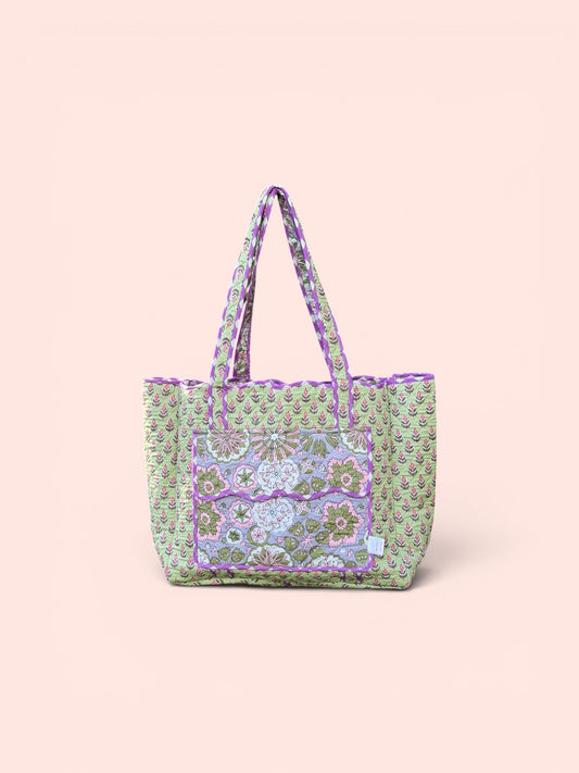 Reversible Scallop Tote - Lavendar Meadow