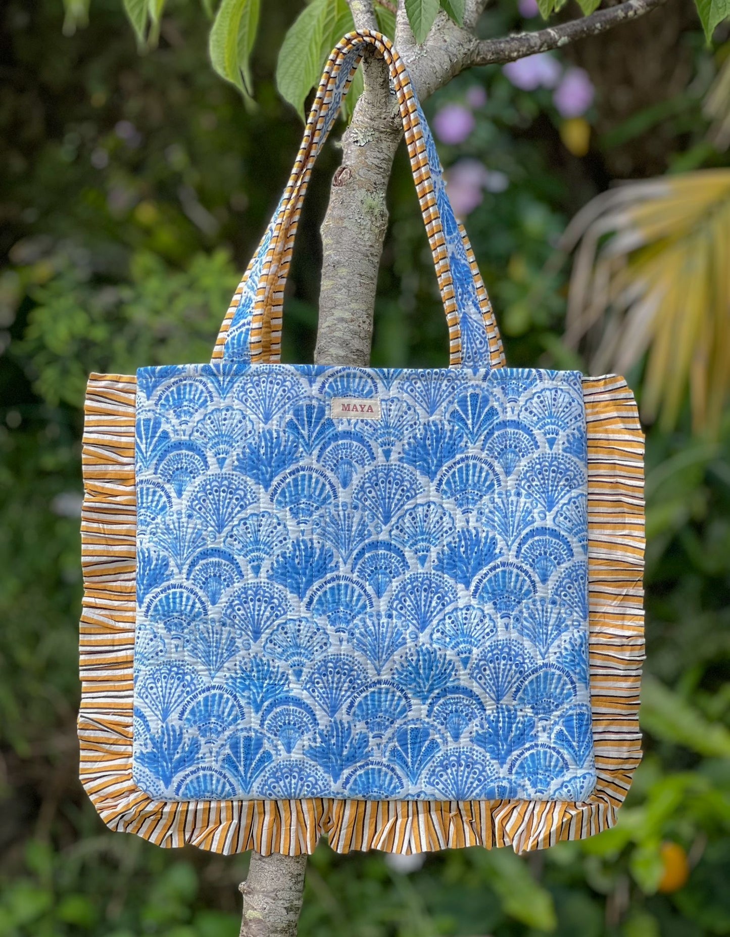 Quilted Frill Totes : 12 Patterns